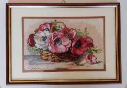 Coș cu anemone