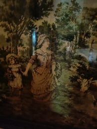 Mamă și fiică in padure