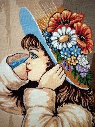 Fetita cu flori